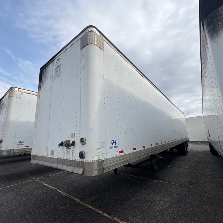 #162 • 2006 Hyundai 48' Van Trailer