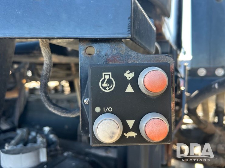 2012-terra-gator-8400b-dry-floater-(ls0482)-image-44