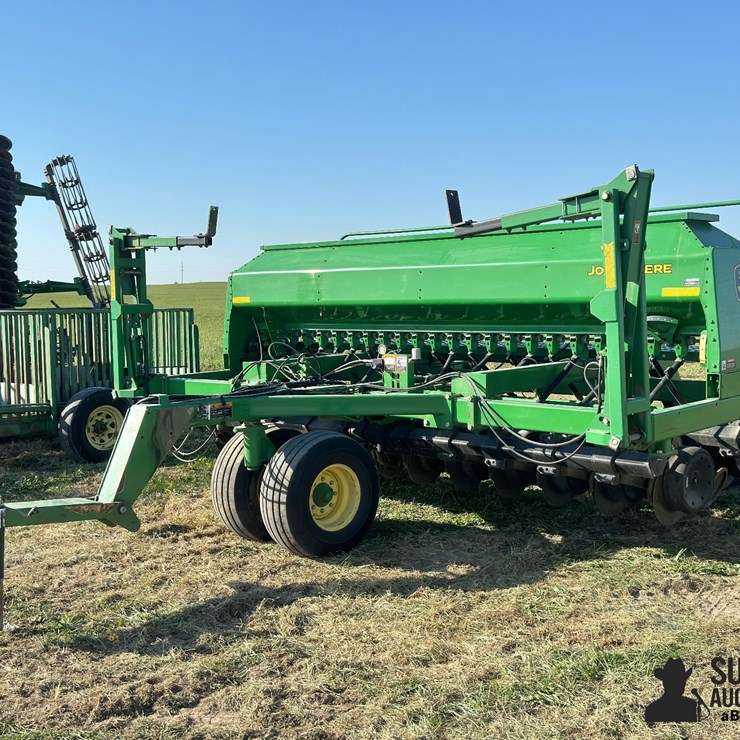 2009 JOHN DEERE 1590