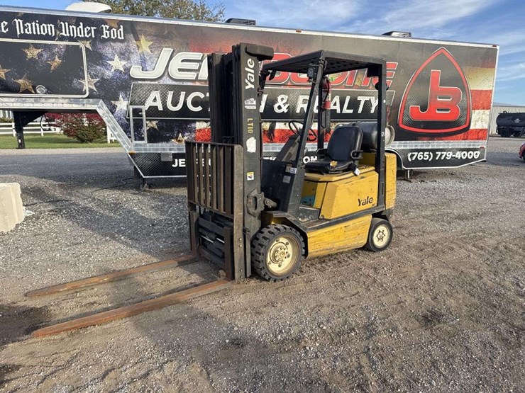 yale-propane-fork-truck-image-1