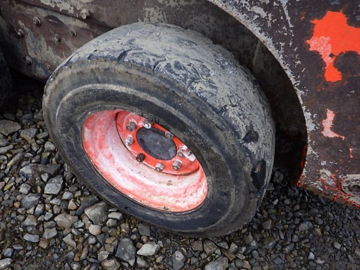 kubota-ssv65-image-28