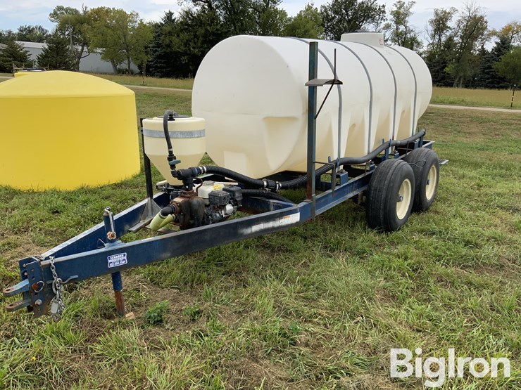 schaben-1010-gal-portable-fertilizer-tank-image-1