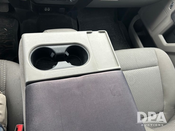 2019-ford-f150-xlt-image-32