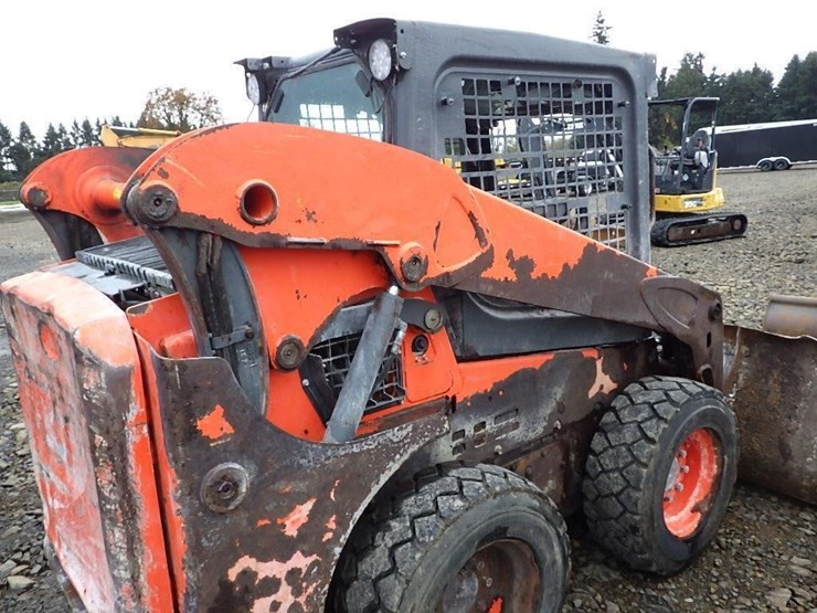 kubota-ssv65-image-11