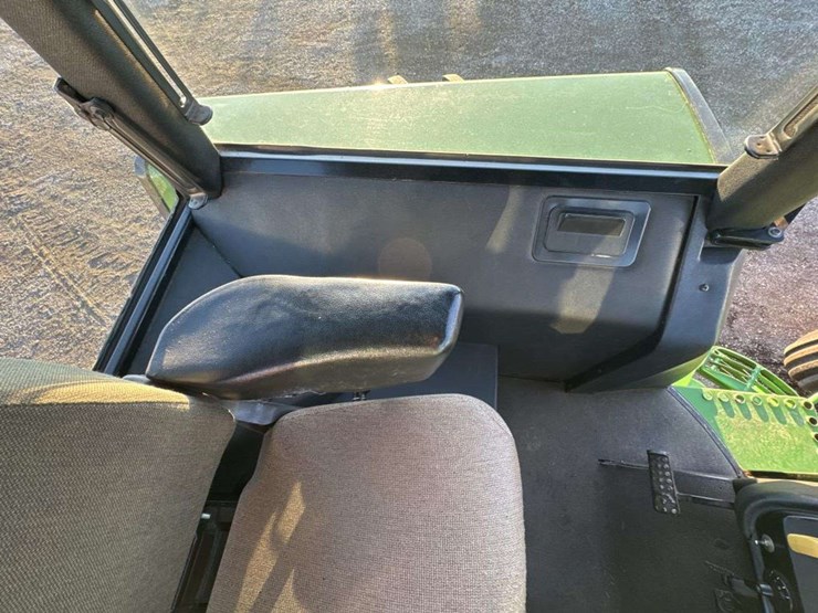 john-deere-4230-image-29