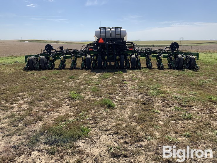 2016-harvest-international-pb4030brt-image-13