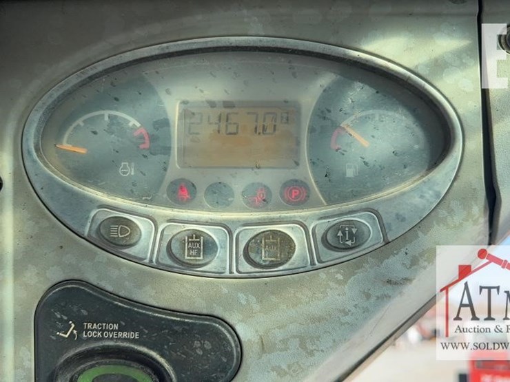 2012-bobcat-s175-image-15