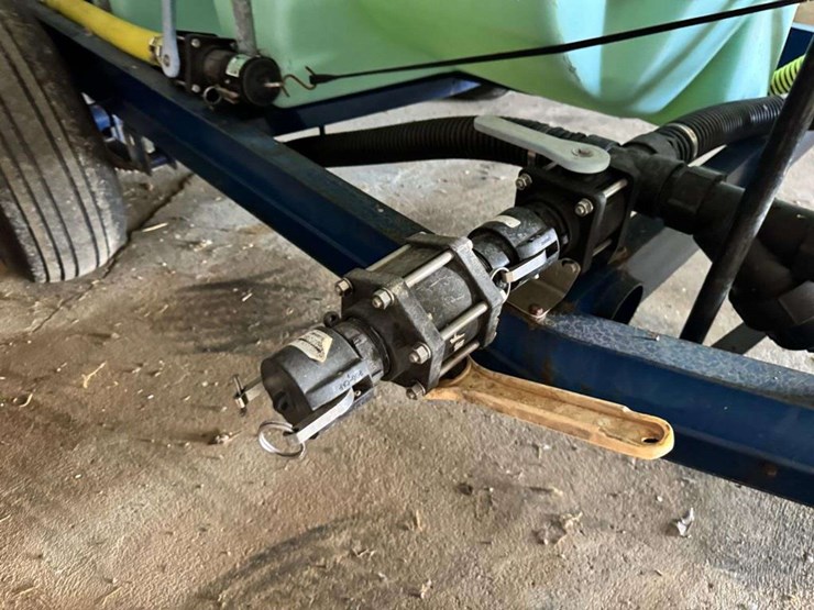 duo-lift-2500-gal-liquid-bulk-nurse-tank/-trailer-image-7