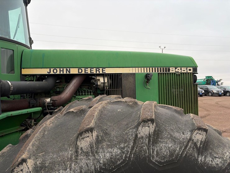 john-deere-8450-image-12