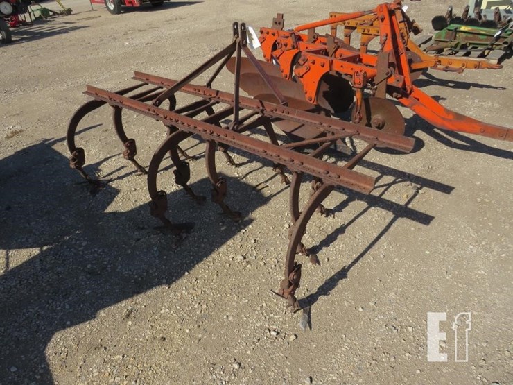 3pt-2-row-ferguson-cultivator-image-2