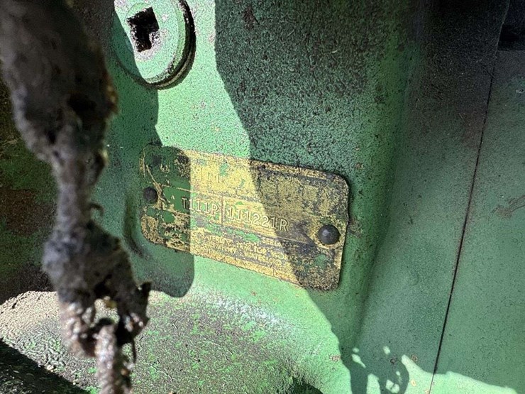 john-deere-3020-image-21