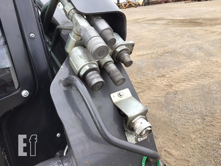 2023-new-holland-c337-image-11