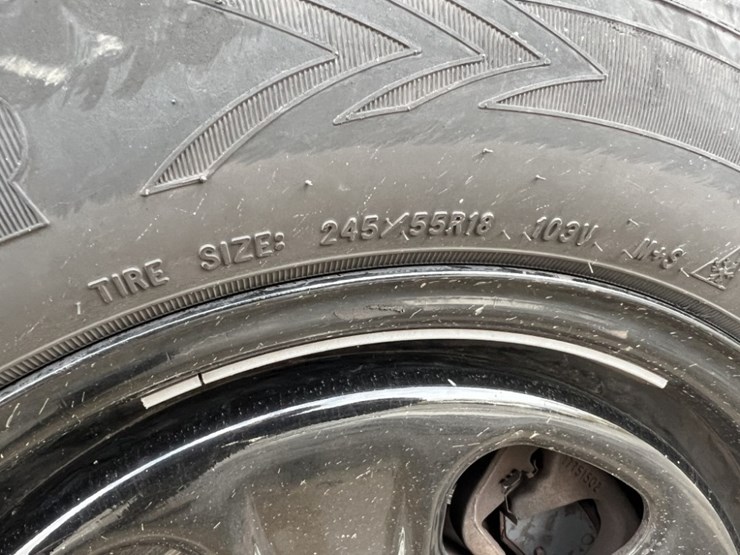 2017-ford-explorer-image-18