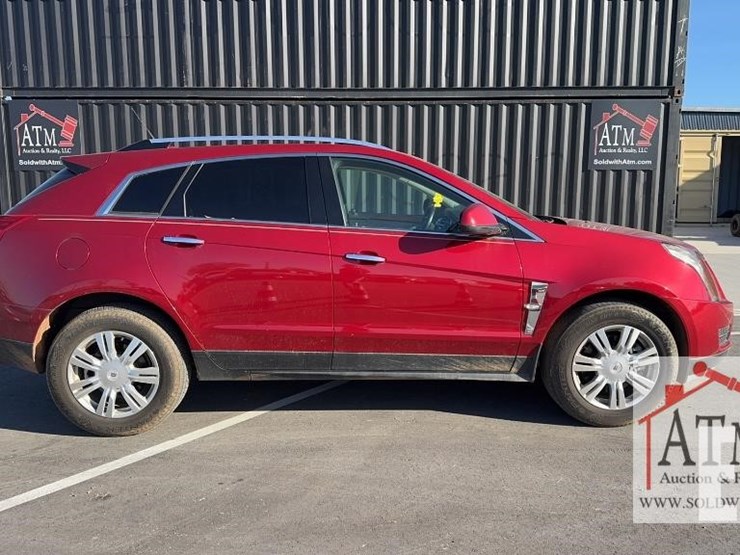 2010-cadillac-srx-image-2