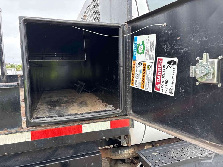 2019-ford-f750-image-18