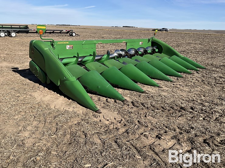 2009-john-deere-608c-image-3