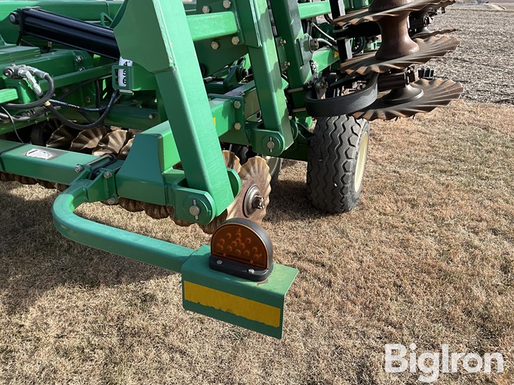 great-plains-2400tm-image-18