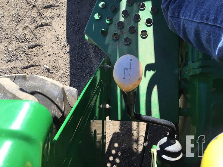 2014-john-deere-5045e-image-20