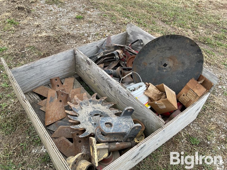 pallet-of-disk-parts-image-5