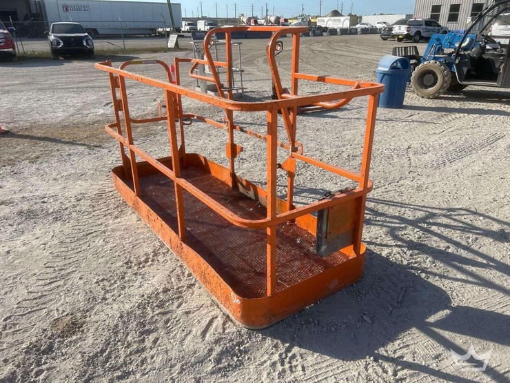 72in-forklift-safety-basket-image-3