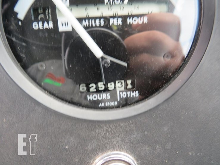 john-deere-8640-image-21