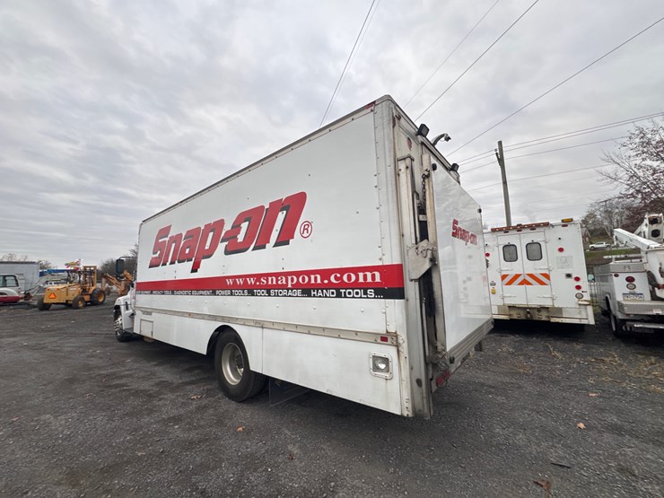 #140-•-2008-hino-snap-on-box-truck-image-5