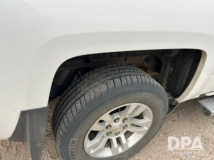 2018-chevrolet-silverado-4-door-pickup-(cp1307,-unit-12086)-image-15