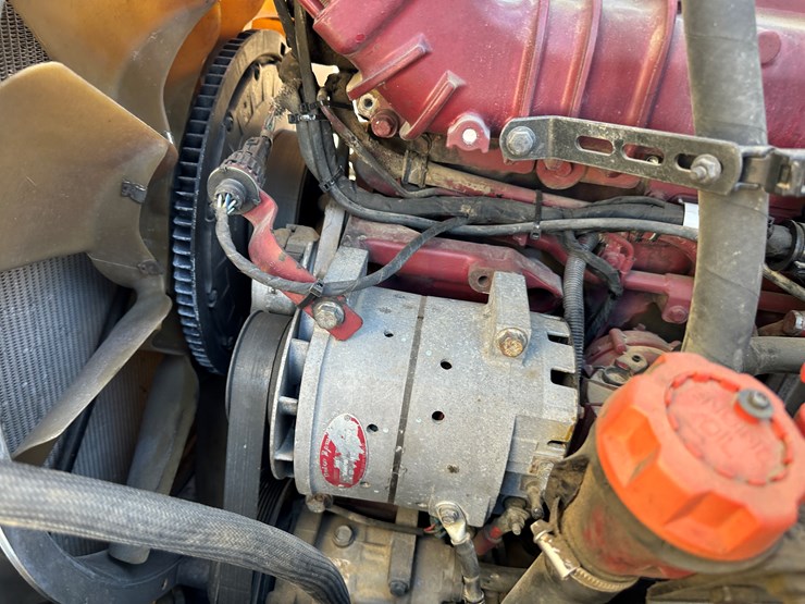 #33701-•-2011-mack-cxu-sleeper-truck-tractor-1m1aw09y4bm013132-image-54