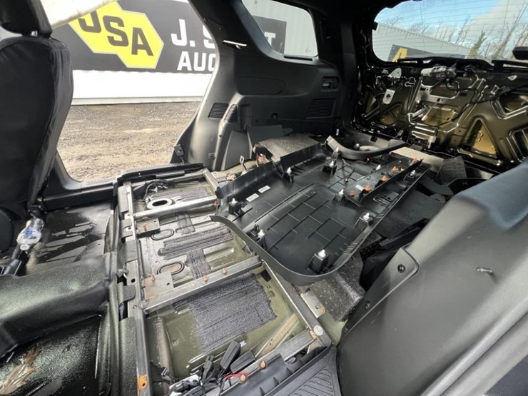 2024-ford-explorer-image-23