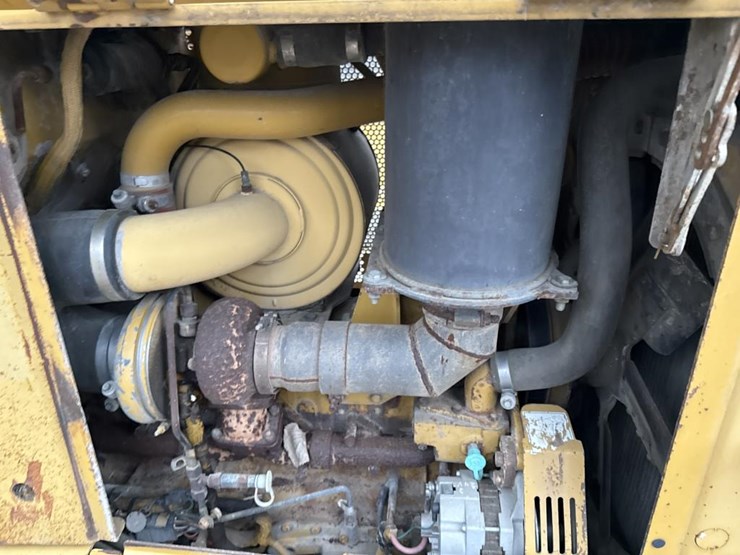 caterpillar-d5n-lgp-image-19