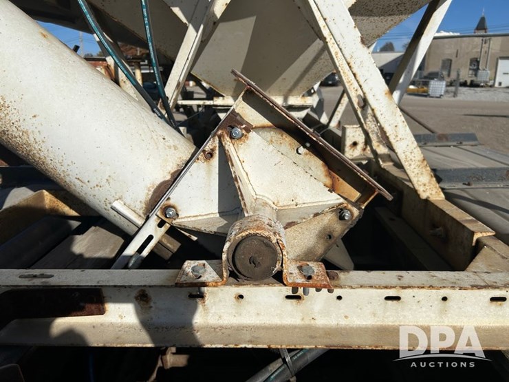 2006-b-b-dry-tender-trailer-(cp1300,-unit-169)-image-21