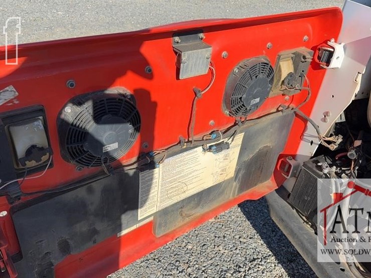 2019-bobcat-t770-image-21