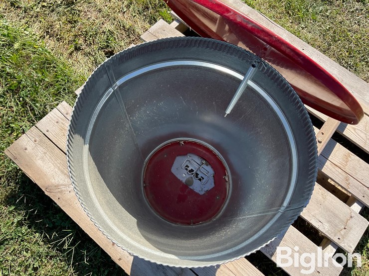 herd-sure-feed-atv-seeder-image-9