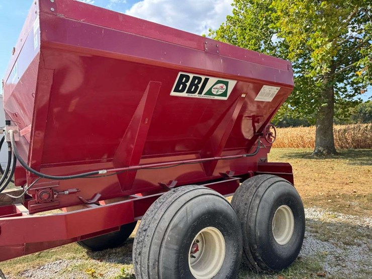 bbi-fertilizer-spreader-image-3