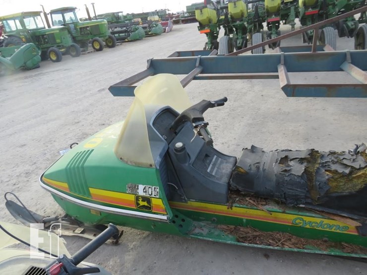 john-deere-340-image-6