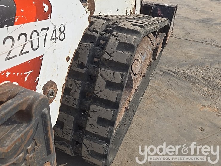 2021-bobcat-t595-image-23