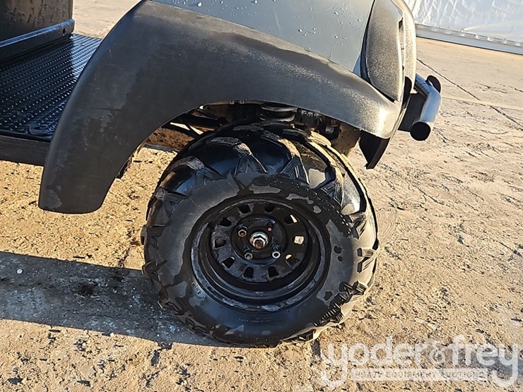 2019-club-car-carryall-1700-image-15