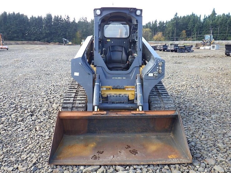 2018-deere-333g-image-2