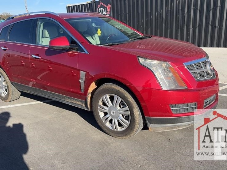 2010-cadillac-srx-image-1