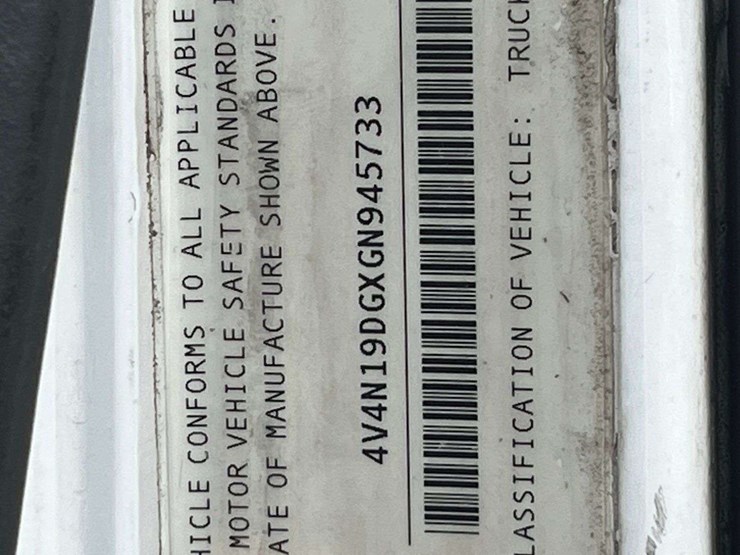 2016-volvo-d11-s/a-truck-tractor-image-65