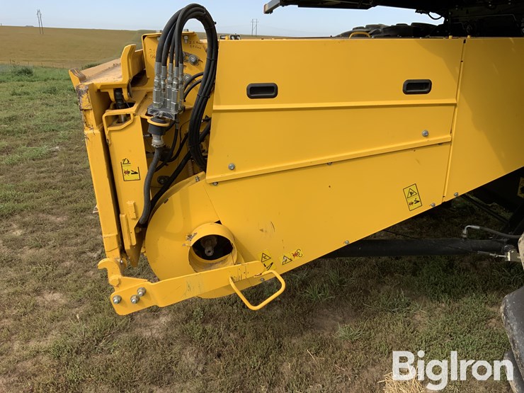 2013-new-holland-cr7090-image-18