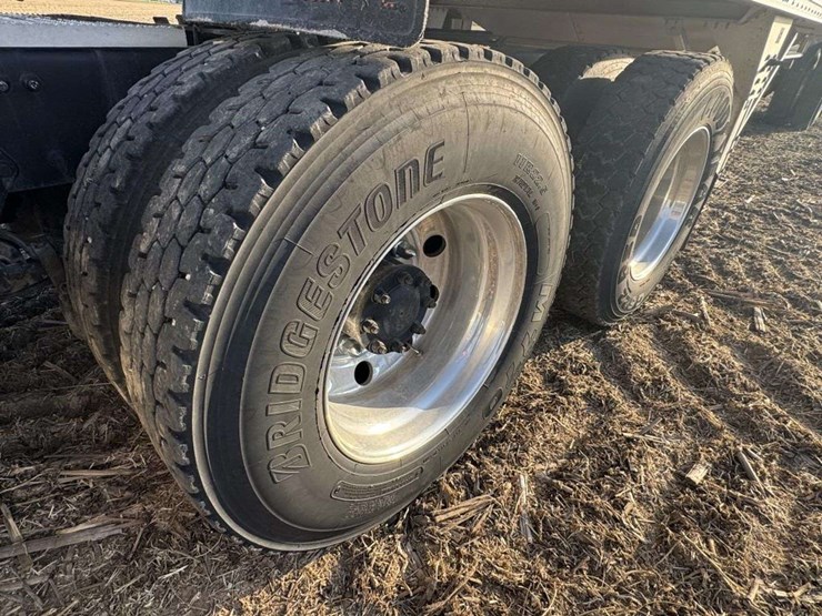 2014-peterbilt-386-image-20