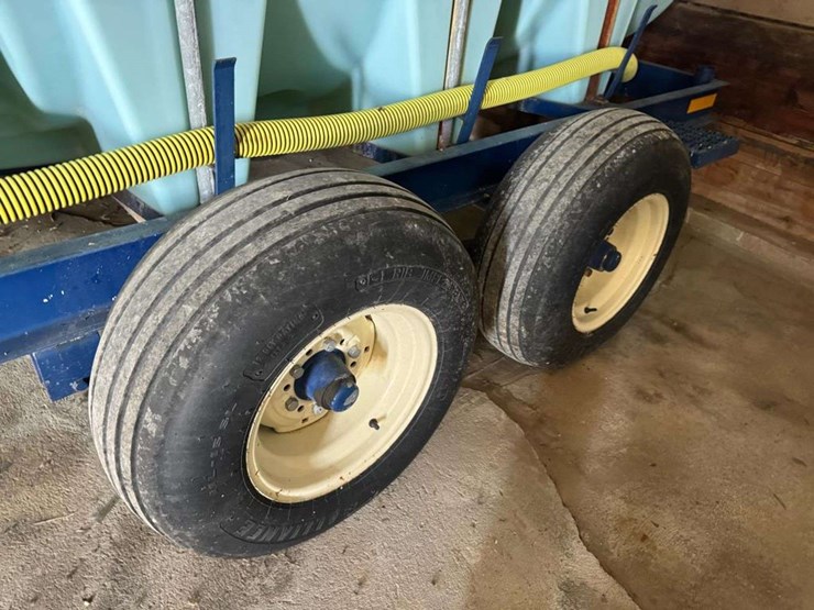 duo-lift-2500-gal-liquid-bulk-nurse-tank/-trailer-image-5