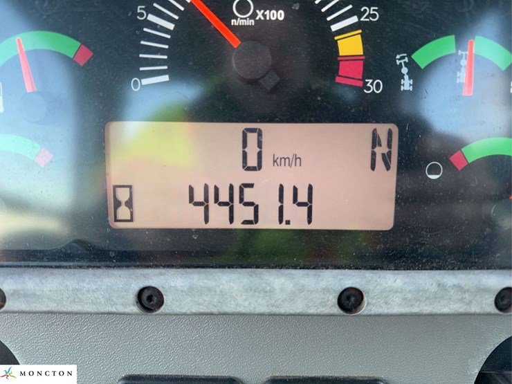 2011-caterpillar-140m-image-28