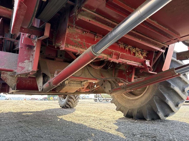 1992-case-ih-1680-image-25