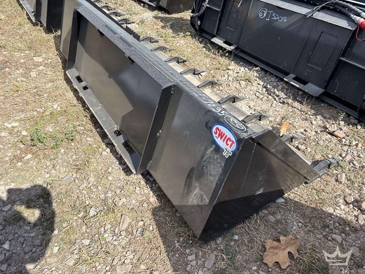 2025-swict-78in-tooth-bucket-skid-steer-attachment-image-3