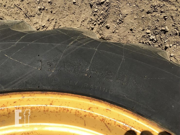 1995-deere-310d-image-21