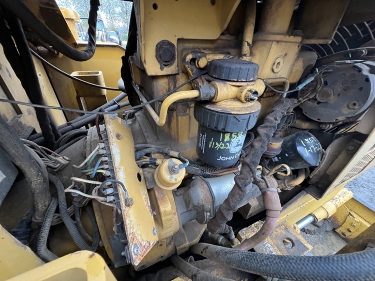 1999-john-deere-80-image-12