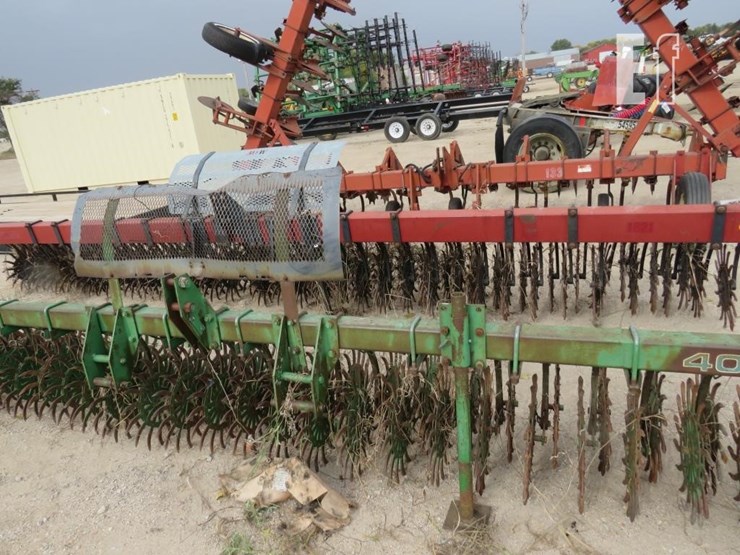 john-deere-400-image-2