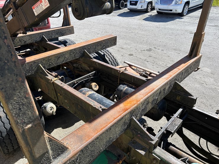 #52-a-•-1998-mack-mr-logging-truck-image-9